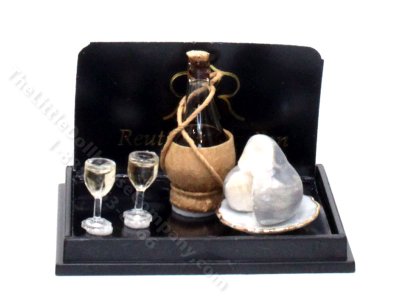(image for) Miniature Chianti & Cheese for Dollhouses