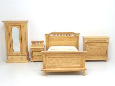 (image for) Miniature 4 Piece Oak Bedroom Set for Dollhouses