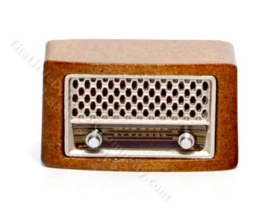 (image for) Miniature Vintage Radio for Dollhouses