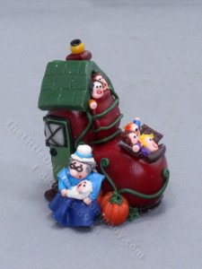 (image for) Miniature "Old Woman in a Shoe" Figurine for Dollhouses