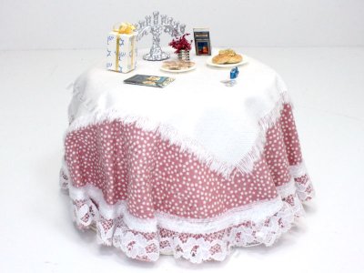 (image for) Miniature Hanukkah Table