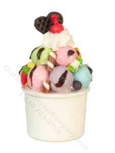 (image for) Miniature Ice Cream Sundae for Dollhouses
