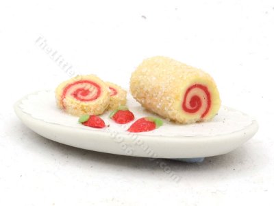 (image for) Miniature Vanilla Swiss Roll with Strawberries