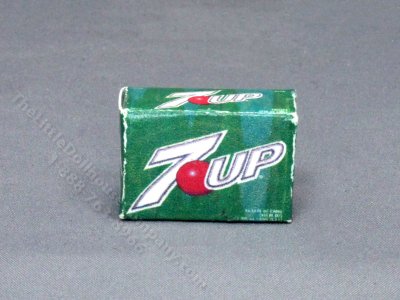 (image for) Dollhouse Miniature 7up Case