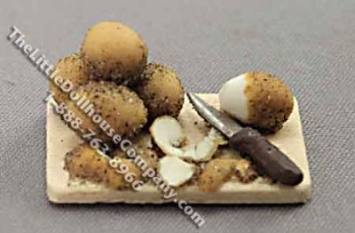 (image for) Dollhouse 1/2 Scale Model Peeling Potatoes