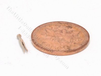 (image for) Miniature Clothes Pegs for Dollhouses
