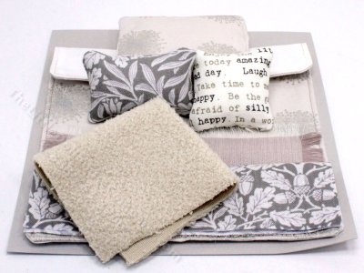 (image for) Miniature Grey Floral Bedding for Dollhouses