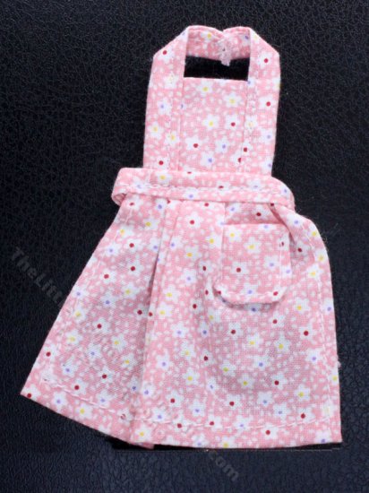 (image for) Miniature Pink Floral Apron for Dollhouses