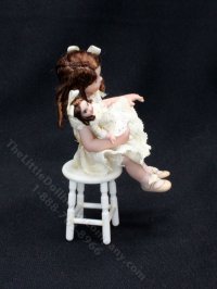 (image for) Miniature Little Girl with Dolly