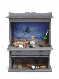 (image for) Miniature Beach Display Shelf for your Dollhouse