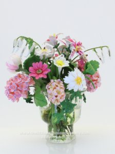 (image for) Miniature Fresh Cut Flowers Centre Piece in Water