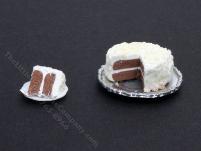 (image for) Miniature Carrot Cake for Dollhouses