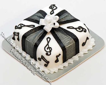 (image for) Dollhouse Scale Model Musical Note Themed Cake
