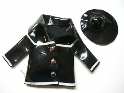 (image for) Miniature Black Fireman Coat and Hat For Dollhouses