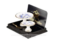 (image for) Miniature Blue Onion Cake Plates (2pc)