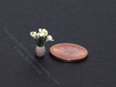(image for) Handmade Miniature 1/4 Scale White Flowers for Dollhouses