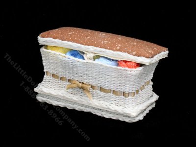 (image for) Miniature White Wicker Towel Trunk for Dollhouses