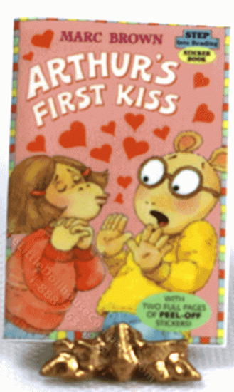 (image for) Miniature 'Arthur's First Kiss' by Marc Brown