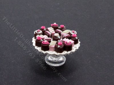 (image for) Miniature Chocolates on a Pedestal for Dollhouses