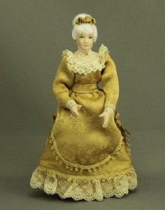 (image for) Lady in Gold Dress