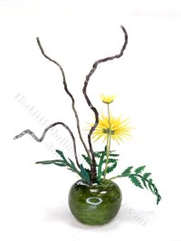 (image for) Vintage Miniature Yellow Fuji Spider Chrysanthemum Ikebana Potted Floral Arrangment for Dollhouses