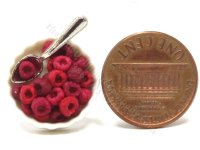 (image for) Miniature Raspberries in White Ceramic Dish