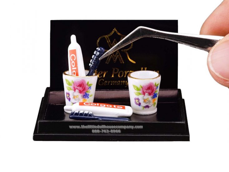 (image for) Miniature Tooth Glasses with gold Rim, Toothbrush and Paste