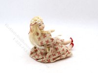 (image for) Miniature Sitting Daisy Flower Girl