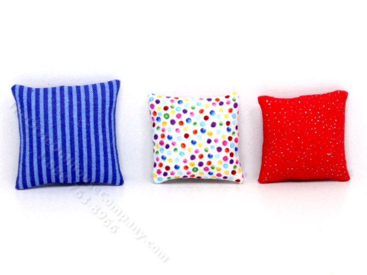 (image for) Miniature Modern Kids Room Pillows Three Piece Set