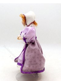 (image for) Miniature Medieval Girl in Lilac