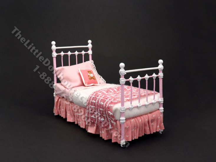 (image for) Miniature Wrought Iron Twin/Single Bed for Dollhouses - Pink