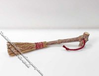 (image for) Miniature Handmade Broom by Amy Robinson for Dollhouses