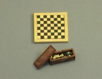 (image for) Chess Board and Chess Pieces in Box