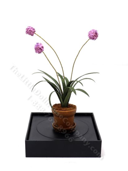 (image for) Vintage Miniature Pot of Armeria Flowers for Dollhouses