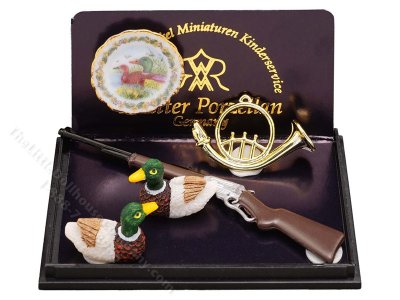 (image for) Miniautre Hunting Gear for Dollhouses