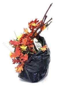 (image for) Miniature Leaf Bags for Dollhouses