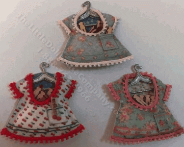 (image for) Miniature Clothes Pin Bags Shaped Like Dresses