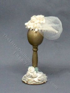 (image for) Vintage Miniature White Wedding Fascinator on a Hat Stand