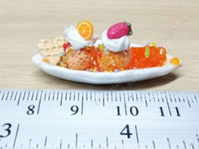(image for) Miniature 2-Scoop Fruity Ice Cream Sundae