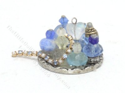 (image for) Miniature Blue Perfume Tray with Necklace for Dollhouses