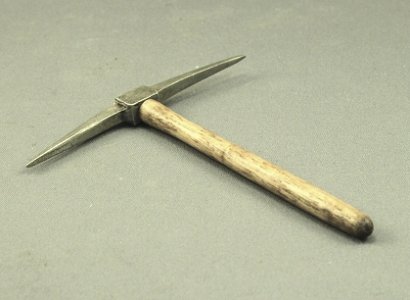(image for) Dollhouse Scale Model Pick Axe