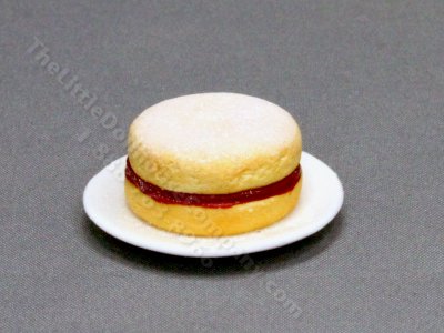 (image for) Miniature Victoria Sponge Cake by Charlotte Willmott