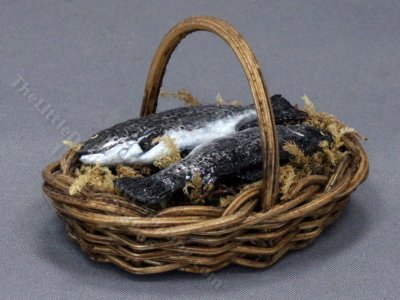 (image for) Miniature Fish in a Basket for Dollhouses