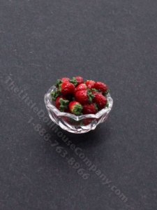 (image for) Miniature Glass Bowl of Strawberries for Dollhouses