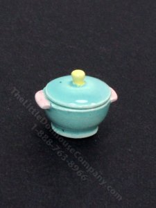 (image for) Miniature Ceramic Dutch Oven by Sam Dunlap