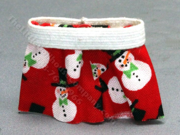 (image for) Miniature Snowman Boxers for Dollhouses by Alice Zinn