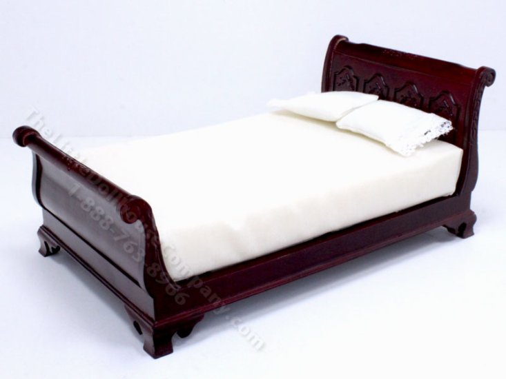 (image for) Miniature Mahogany Sleigh Bed with Lace Pillows for Dollhouses