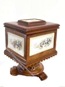 (image for) Dollhouse Scale 18th C. Portable Tea Caddy Table, Walnut