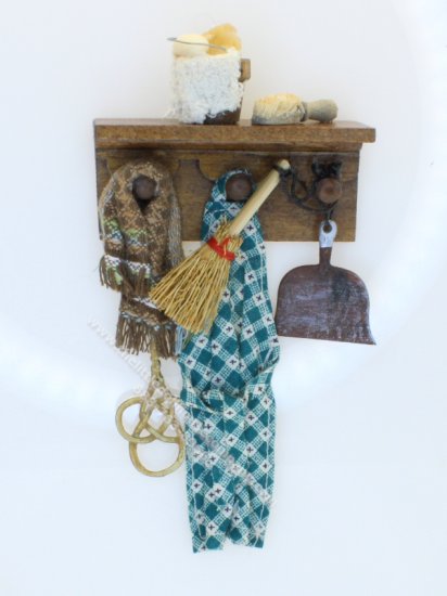 (image for) Miniature Apron Wall Rack by Bette Jo Chudy for Dollhouses