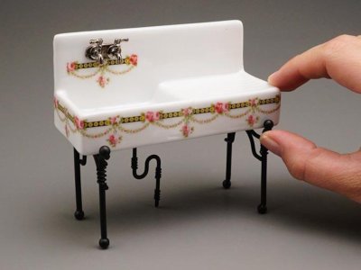 (image for) Miniature Porcelain Kitchen Sink - Victorian Design